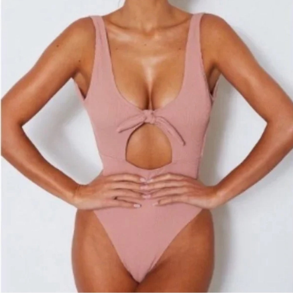 White Fox Boutique Brentwood one piece Tuscany ribbed swimsuit